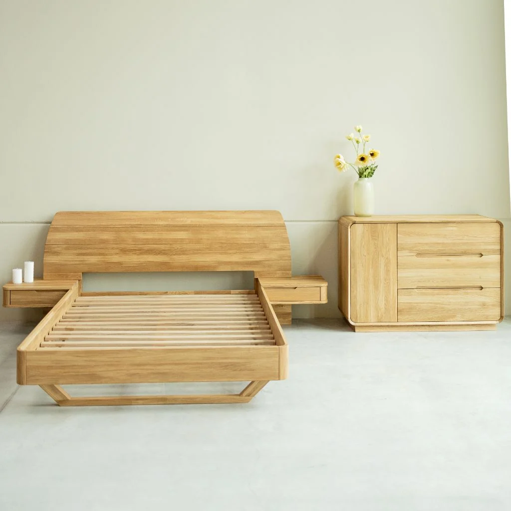 Massief eikenhouten bed met vastgebouwde nachtkastjes ALINA | NordicStory - Afbeelding 7